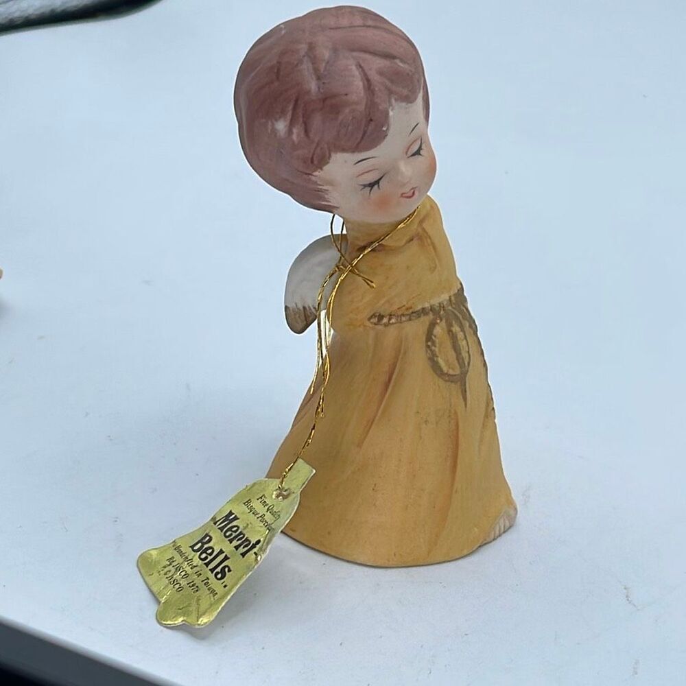 Vintage 1978 Jasco Merri-Bells porcelain angel bell figurine.